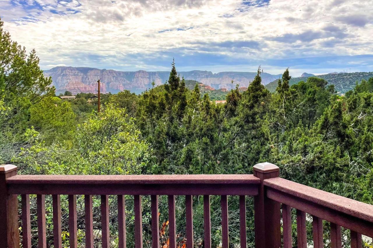 Bright Sedona Home With Deck And Mountain Views! エクステリア 写真